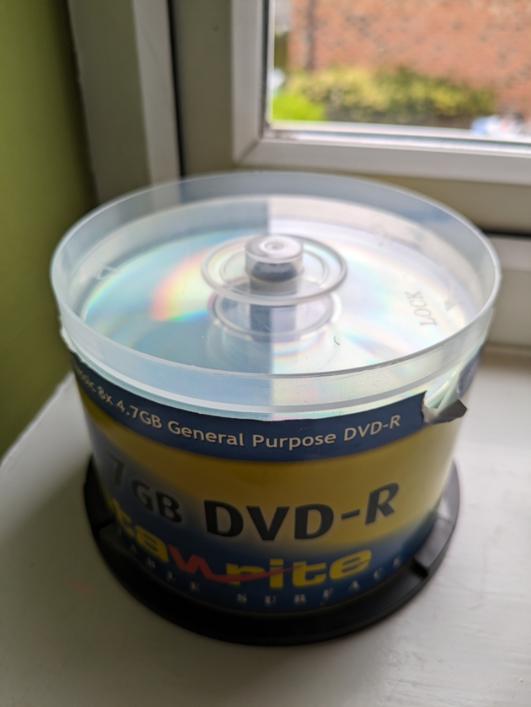 DVD-R4.7GB tub