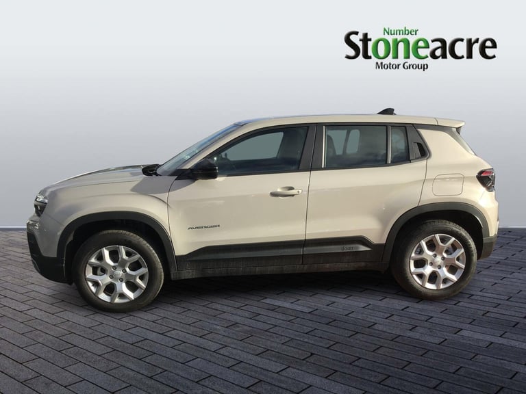 2025 Jeep Avenger Altitude 1.2 100hp Mt HATCHBACK Petrol Manual