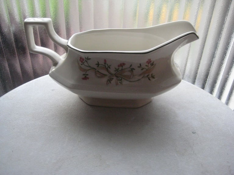 Brand New Floral Design Gravy Jug for £3.00