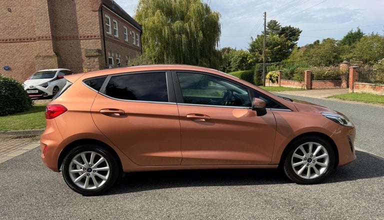 2017 (67) FORD FIESTA 1.0T TITANIUM B&O PLAY LONG MOT JUST SERV STUNNING COLOUR!