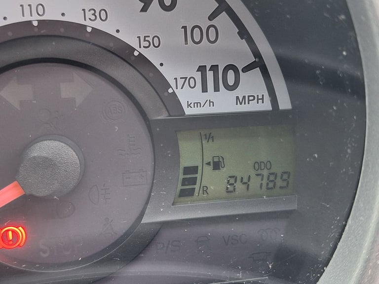 Price dropped .. Aygo 2006