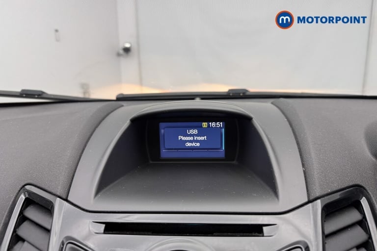 2015 Ford Fiesta 1.25 82 Zetec 5dr HATCHBACK PETROL Manual