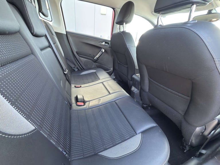 2016 Peugeot 2008 1.2 PureTech Allure SUV 5dr Petrol Manual Euro 6 (82 ps) SUV Petrol Manual