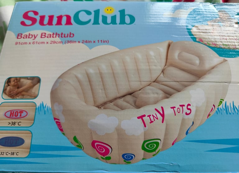 image for Inflatable baby travel bathtub