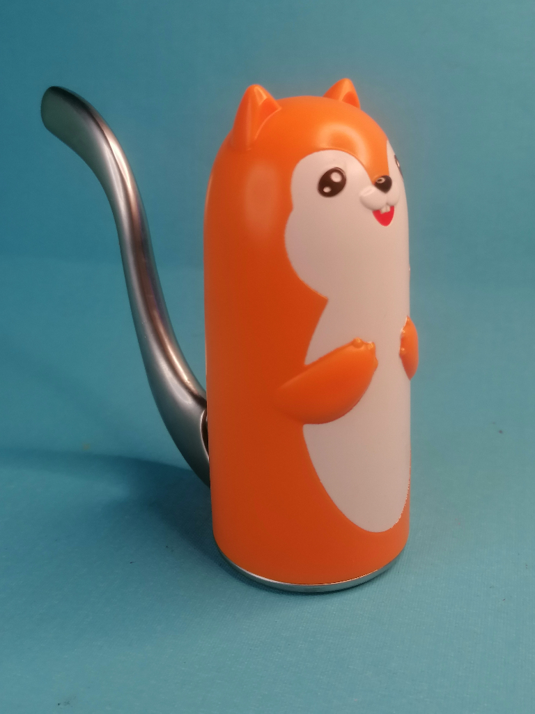 Lovely Squirrel Nut Cracker. Walnut, Hazelnut, Pecan Easy Cracking Nuts. As seen. Good condition.