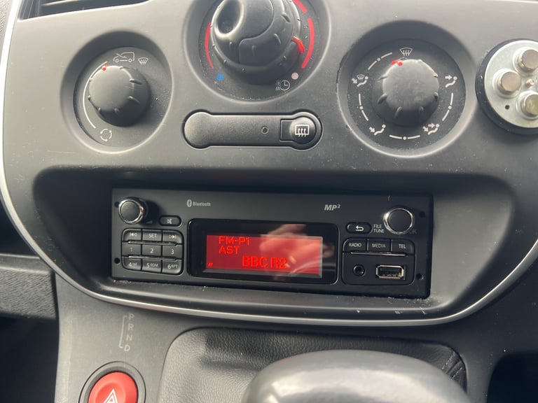 Renault, KANGOO, Panel Van, 2015, Automatic, 1 (cc)