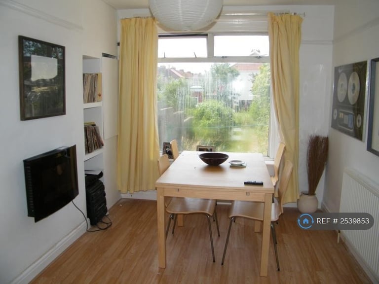 4 bedroom house in Bristol, Bristol, BS7 (4 bed) (#2539853)