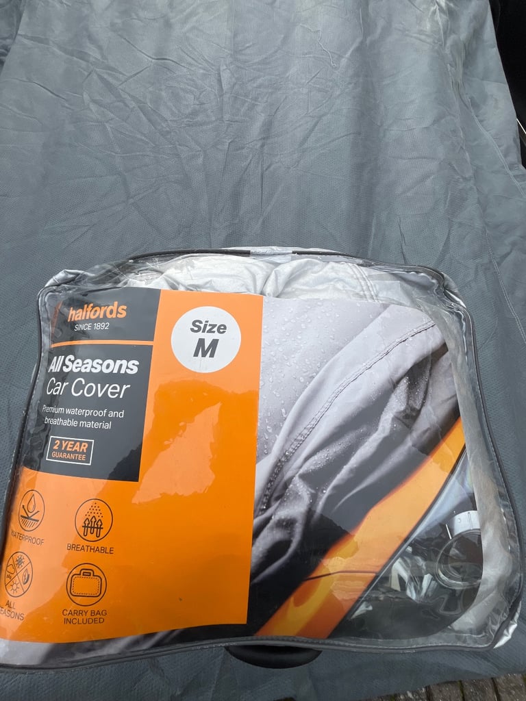 image for Halfords car cover