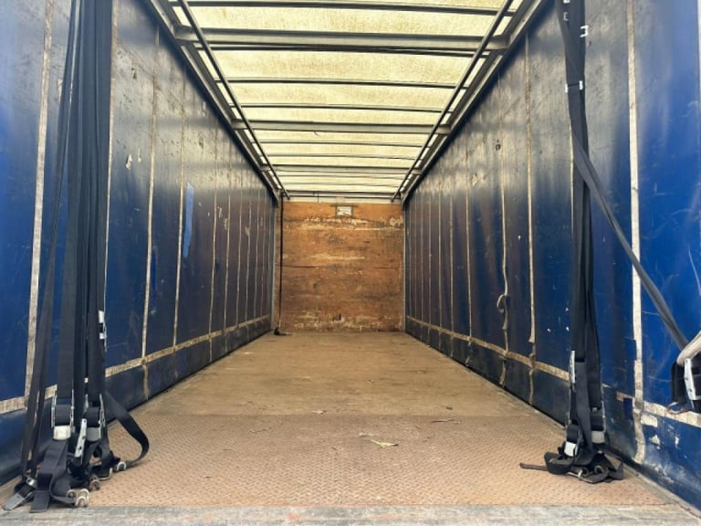 Scania P250 DB 4X2 CURTAIN SIDE WITH TUCKAWAY TAIL LIFT