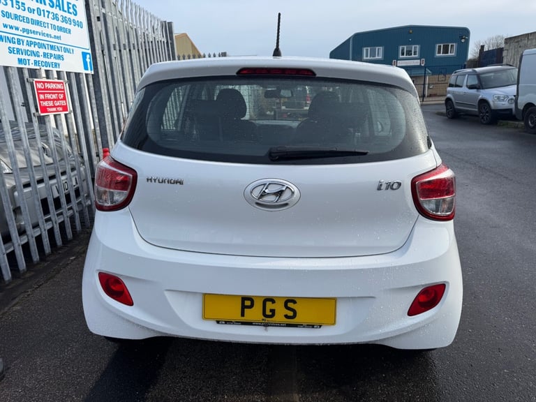 2014/14 HYUNDAI i10 1.0 SE 5DOOR ONLY 49K FULL HISTORY £20 ROAD TAX GREAT MPG 