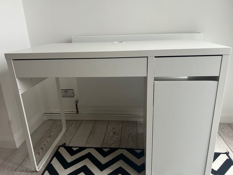 Ikea Micke White Desk 