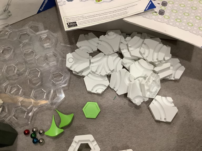 Gravitrax start set stem game family fun