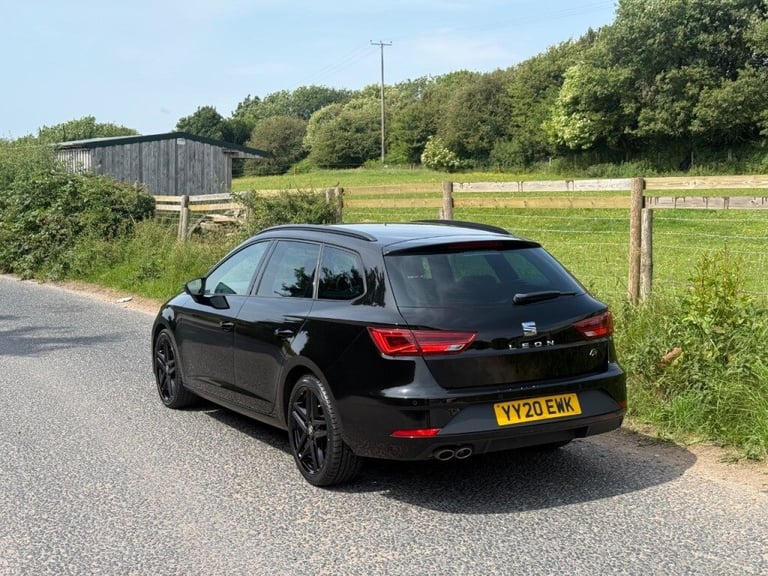 SEAT Leon 1.5 TSI EVO 150 FR Black Edition [EZ] 5dr DSG Petrol