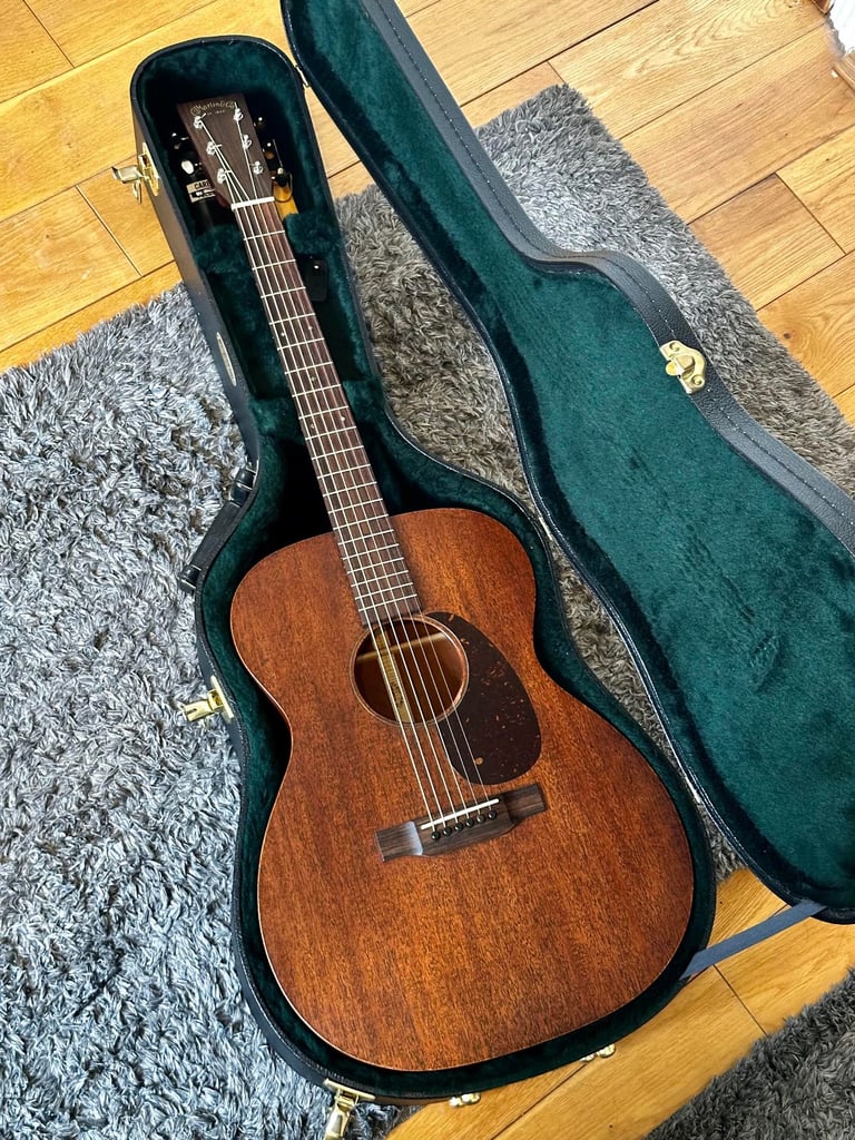 Martin 000-15M All Solid Mahogany Acoustic Guitar + Hard Case