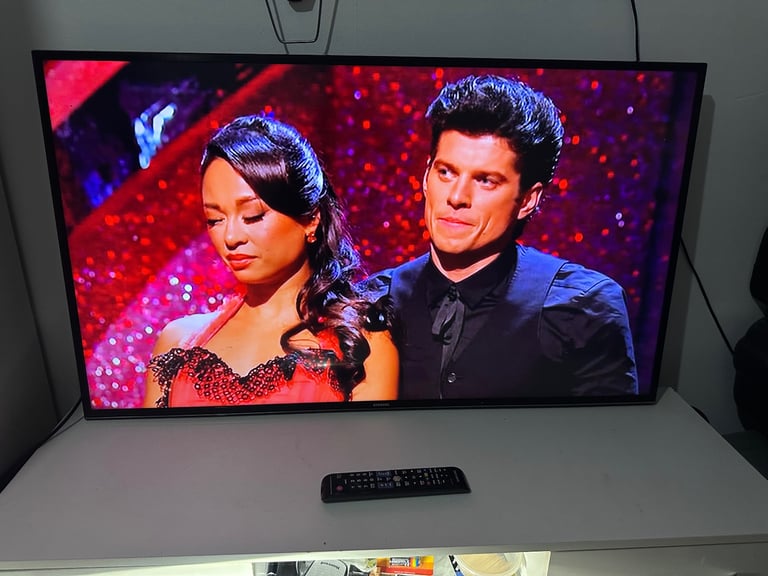 48”SAMSUNG 4k SMART LED ULTRA HDTV 