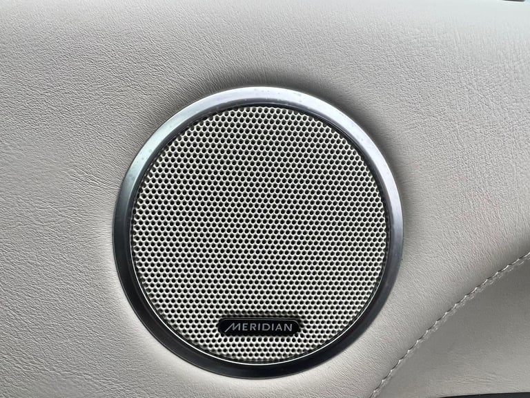 2015 Land Rover Range Rover 4.4 SD V8 Autobiography Auto 4WD Euro 6 (s/s) 5dr SUV Diesel Automatic