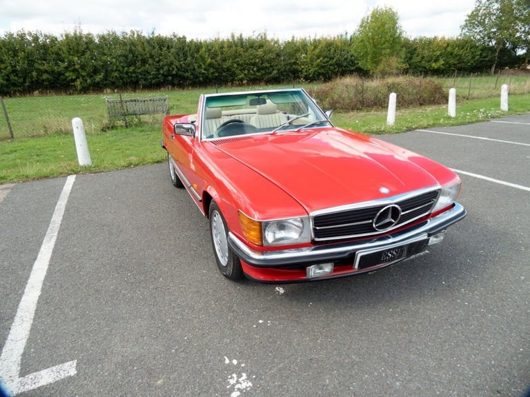 1988 Mercedes-Benz SL 3l 2d  AUTO  188 BHP Convertible Petrol Automatic