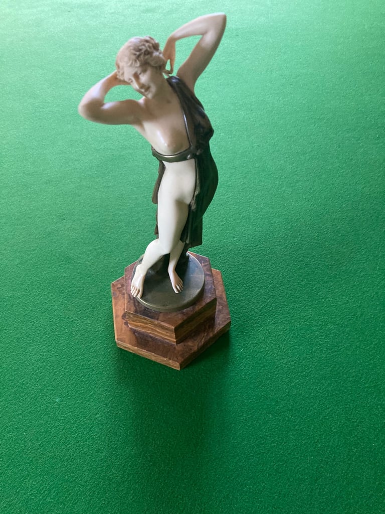 image for Art Deco figure