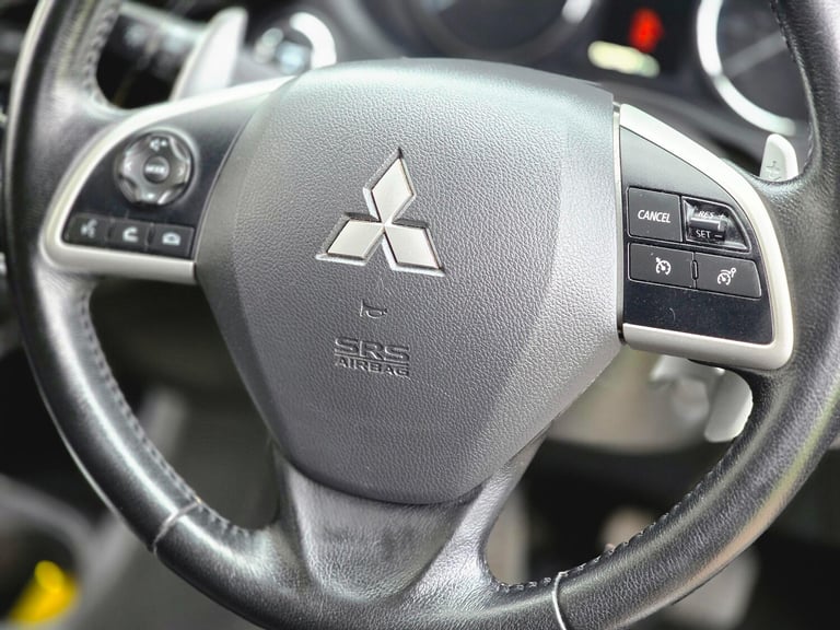 2014 Mitsubishi Outlander 2.0h 12kWh GX3h CVT 4WD Euro 5 (s/s) 5dr ESTATE Petrol/Electric Hybrid ...