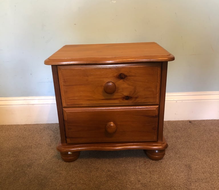 image for 1 Solid Pine Bedside 2 Drawers Curved Edge Round Feet H17.5in/41cm W18in/46cm D15in/38cm   T018