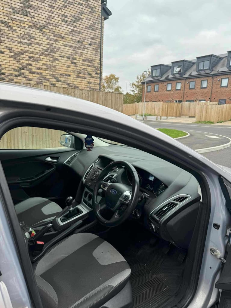 Ford, FOCUS, Hatchback, 2012, Manual, 998 (cc), 5 doors