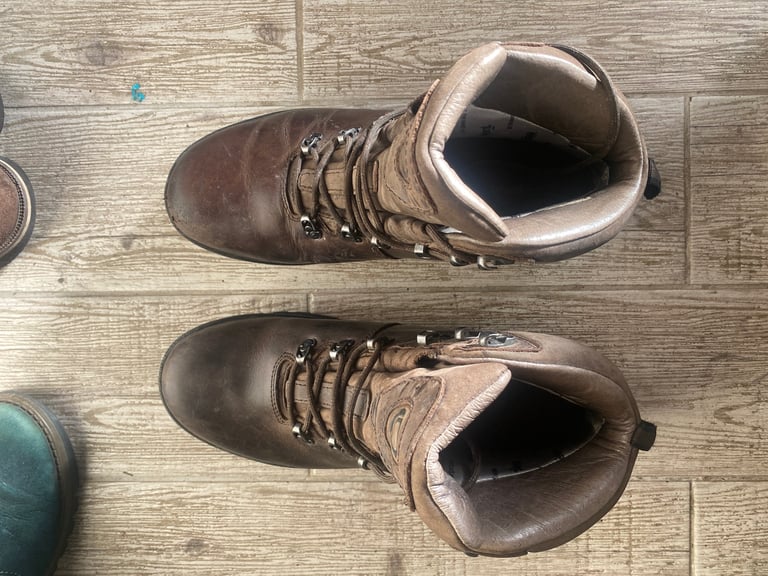 Brasher eVent waterproof Hiking Boot