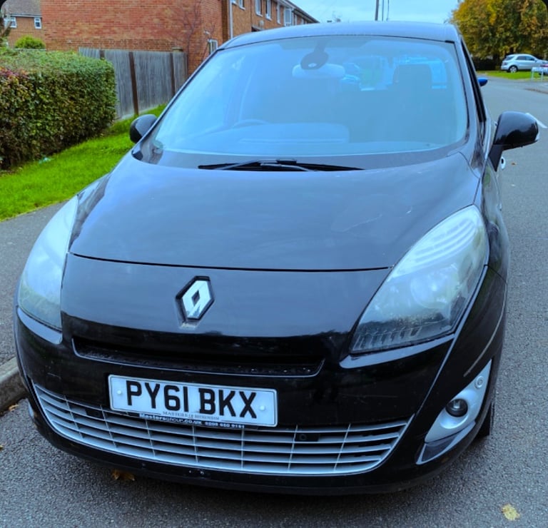 Scenic AUTOMATIC 7seaters family car satnav 