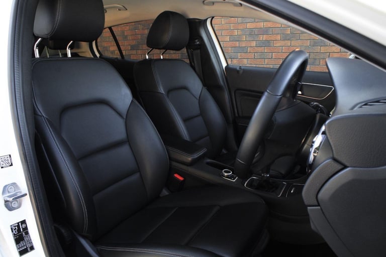 2018 Mercedes-Benz GLA 1.6 GLA200 SE (Executive) Euro 6 (s/s) 5dr ESTATE Petrol Manual