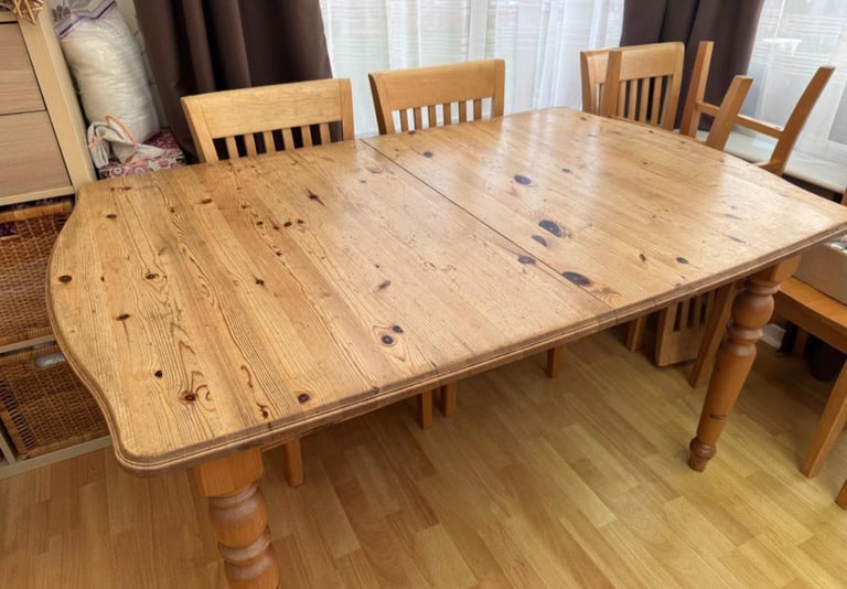 Dinning table with 6x chairs for £130(we can deliver)
