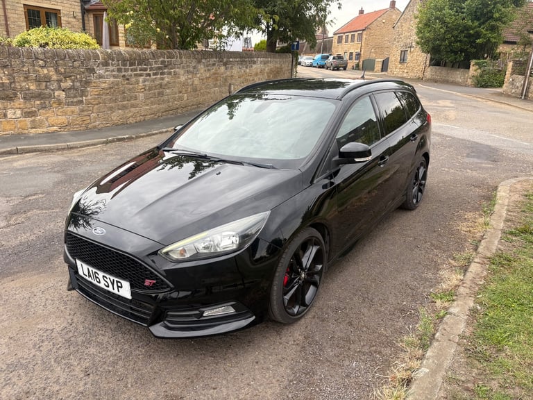 2016 Ford Focus 2.0 TDCi 185 ST-2 5dr ESTATE Diesel Manual