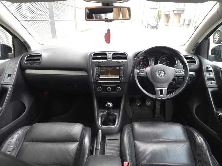 Volkswagen, GOLF, Hatchback, 2012, Manual, 1968 (cc), 5 doors