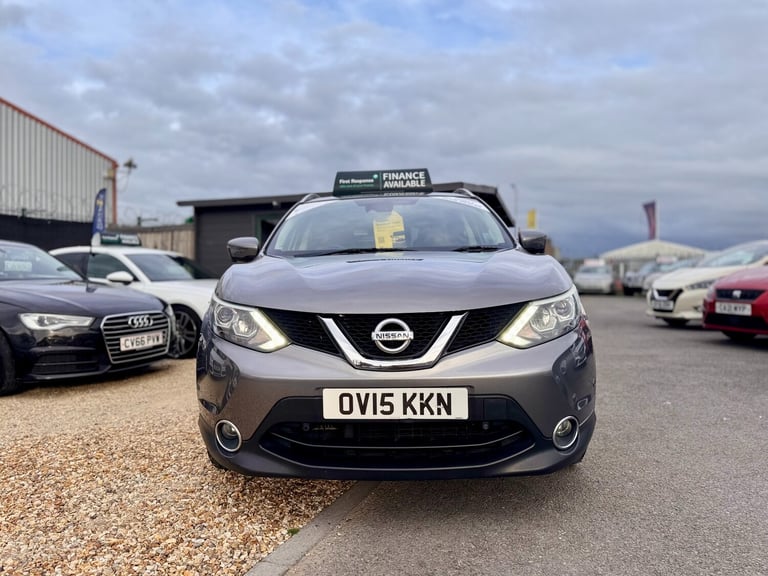 2015 Nissan Qashqai 1.6 dCi Tekna 5dr 4WD HATCHBACK Diesel Manual