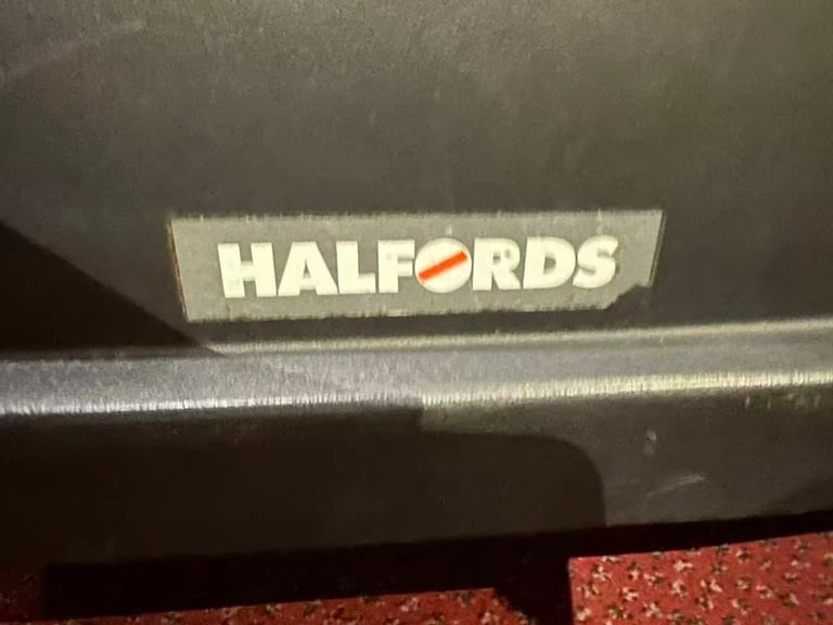 image for Halfords car roof box (USED)