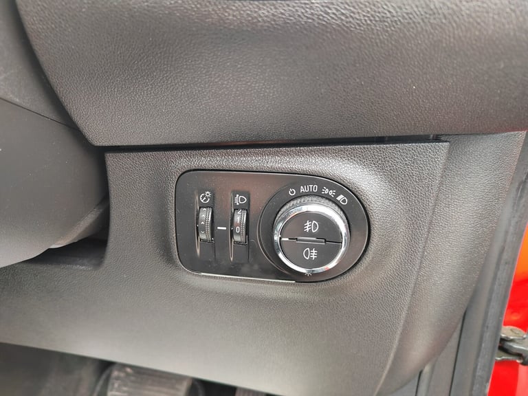 2019 Vauxhall Corsa 1.4 Griffin 3dr Auto HATCHBACK Petrol Automatic