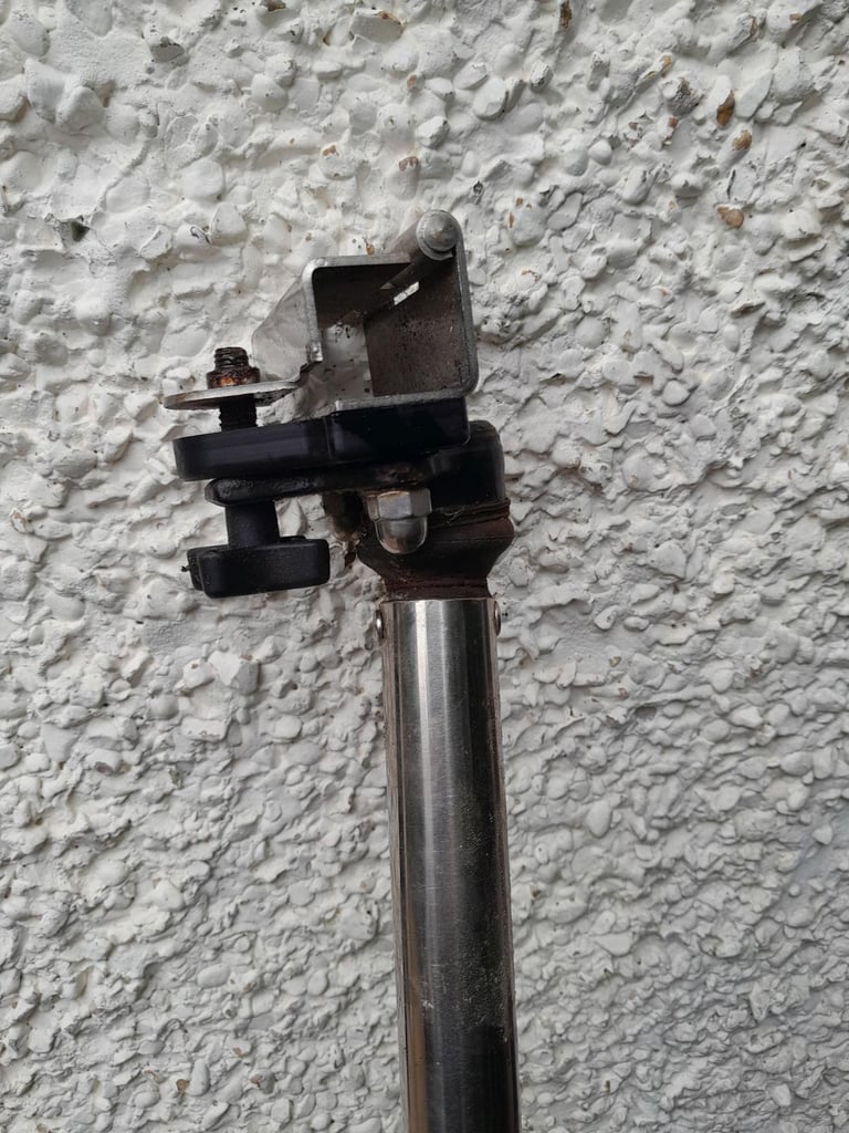 Mooring Mate - Pontoon Mooring Line Holder