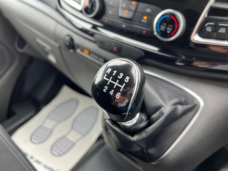 2023 Ford Transit Custom 2.0 300 EcoBlue Limited Panel Van 5dr Diesel Manual L2 H1 Euro 6 (s/s) (...