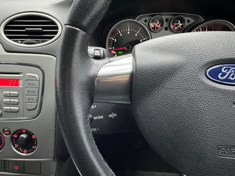 2008 Ford Focus 1.6 Zetec 5dr HATCHBACK Petrol Automatic