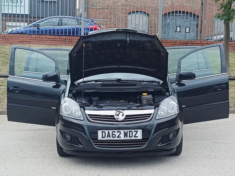 2012 Vauxhall Zafira 1.6 16V Design Euro 5 5dr (SNav) MPV Petrol Manual