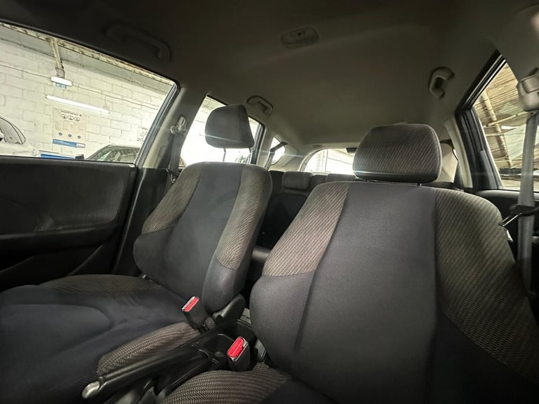 2013 Honda Jazz 1.4 i-VTEC ES Hatchback 5dr Petrol CVT Euro 5 (99 ps) HATCHBACK Petrol Automatic