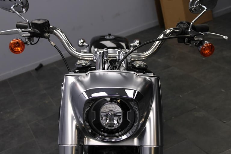 2018 Harley-Davidson FLFBS Softail Fat Boy 114 in Black Tempest