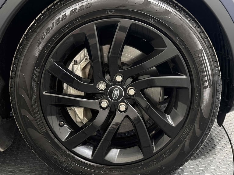 2018 Land Rover Discovery SD V6 HSE Luxury SUV Diesel Automatic