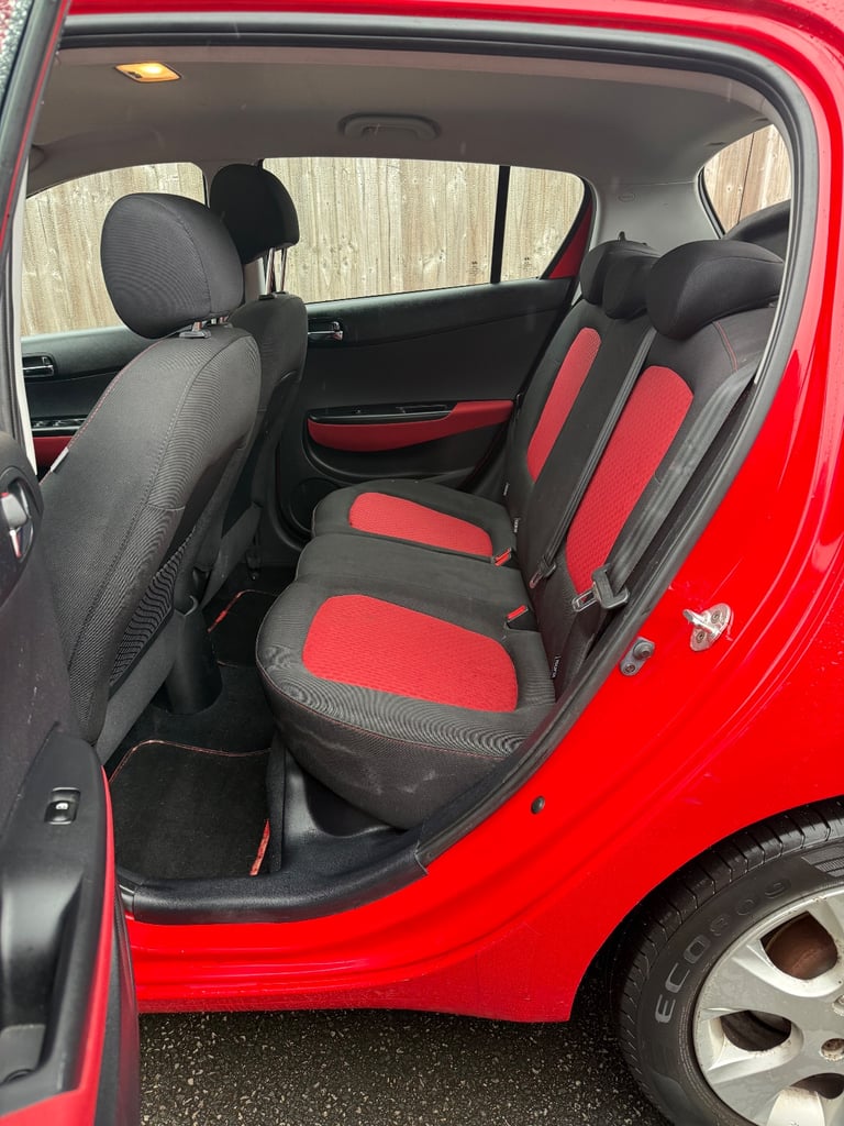 Hyundai i20 Comfort 2009 5 Door 1.4 Manual Petrol 55K MOT April 2026 