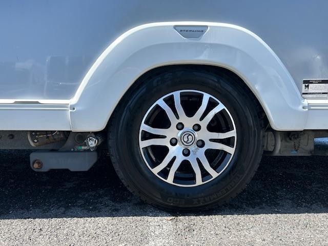 2012 STERLING DIAMOND ELITE COMPACT TOURING CARAVAN