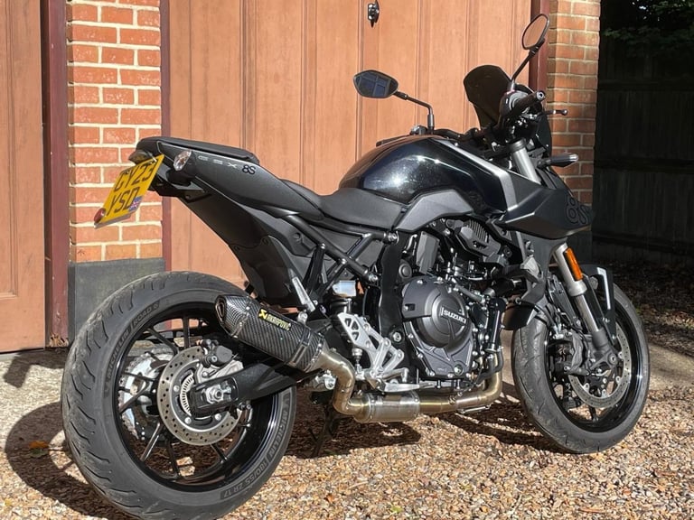 2023 SUZUKI GSX-8S