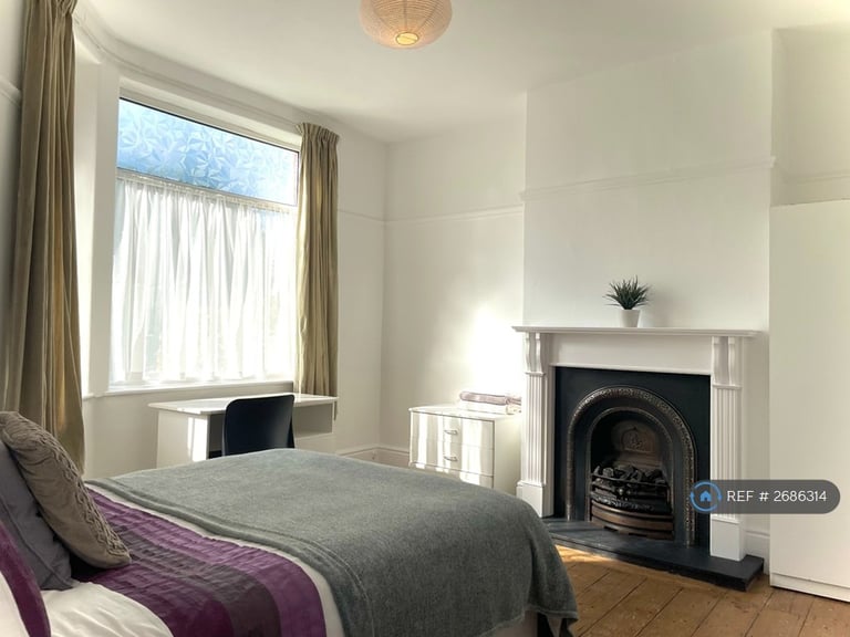 image for 4 bedroom house in Finchley Road, Manchester, M14 (4 bed) (#2686314)