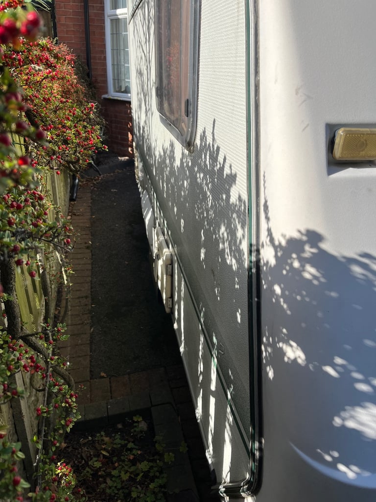 2 berth lightweight caravan 
