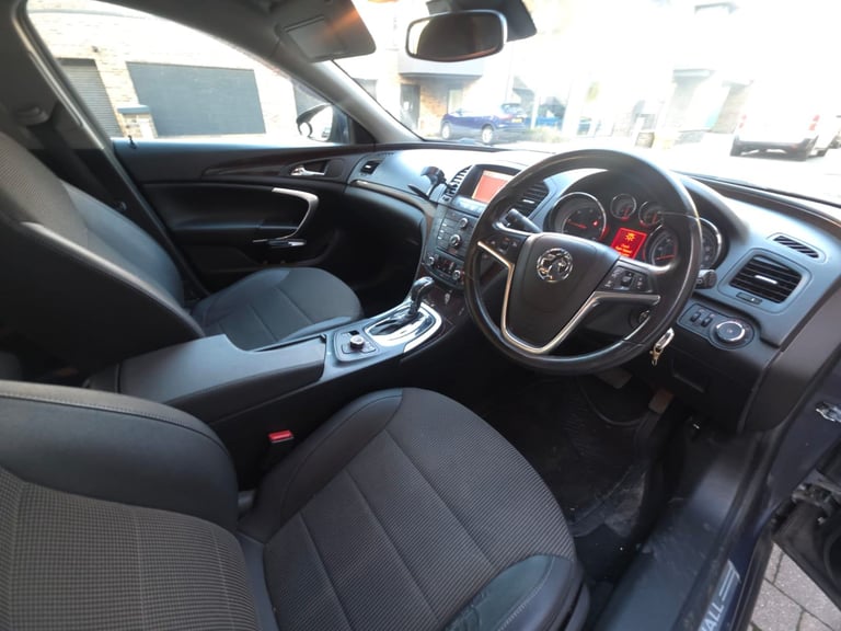 Vauxhall, INSIGNIA, Hatchback, 2011, Other, 1956 (cc), 5 doors