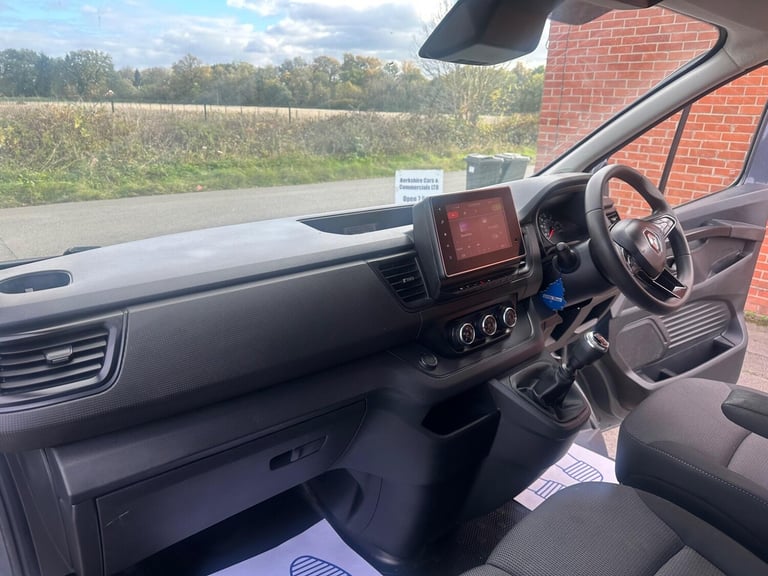 2022 Renault Trafic 2.0 dCi Blue SL28 Business+ L1 H1 Euro 6 (s/s) 5dr PANEL VAN Diesel Manual