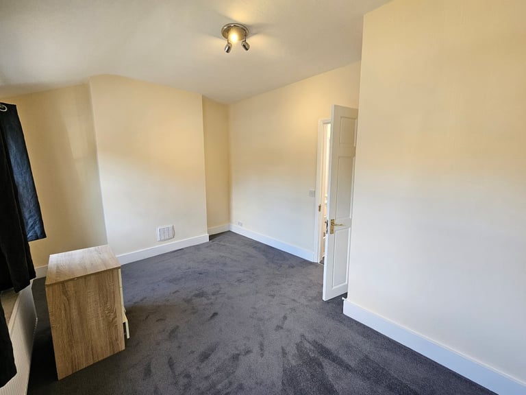 Charming four bedroom house to rent in Neasden