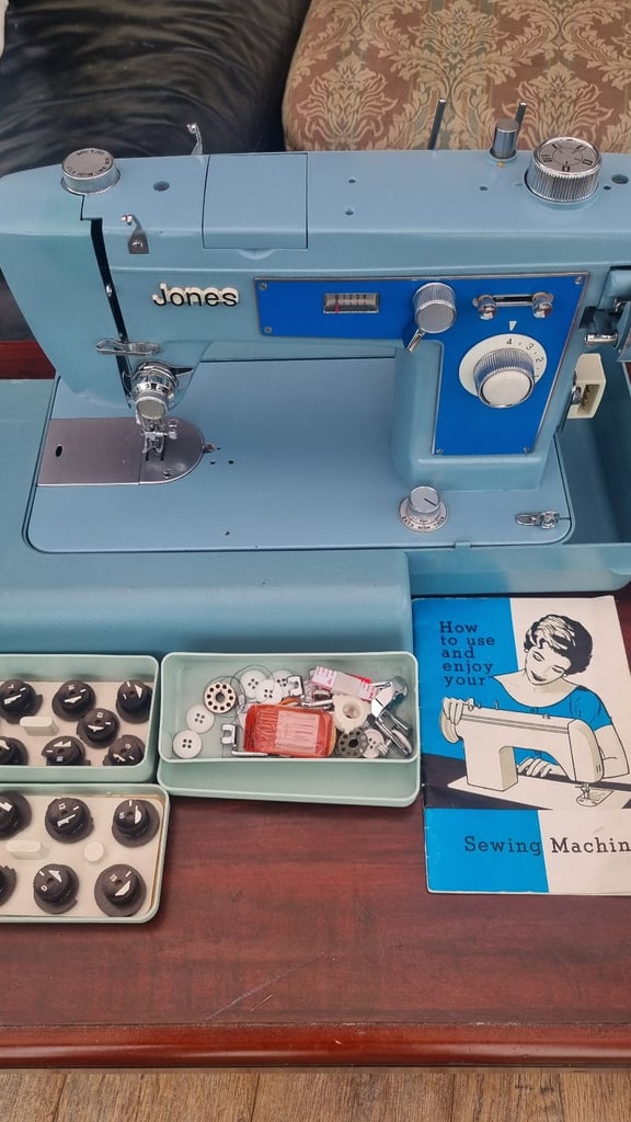 image for OPEN TO OFFERS. WORKING PERFECT JONES SEWING MACHINE. 